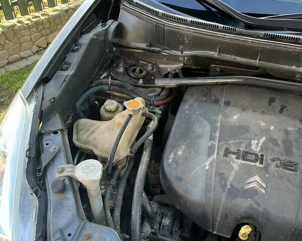 Серый Ситроен С-Кроссер, объемом двигателя 2.2 л и пробегом 370 тыс. км за 6800 $, фото 24 на Automoto.ua