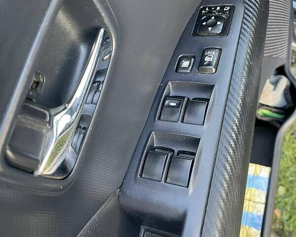 Серый Ситроен С-Кроссер, объемом двигателя 2.2 л и пробегом 370 тыс. км за 6800 $, фото 9 на Automoto.ua