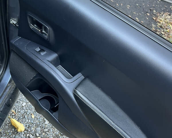 Сірий Сітроен С-Кроссер, об'ємом двигуна 2.2 л та пробігом 236 тис. км за 8700 $, фото 15 на Automoto.ua