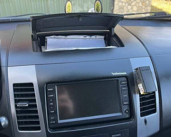 Серый Ситроен С-Кроссер, объемом двигателя 2.2 л и пробегом 370 тыс. км за 6800 $, фото 32 на Automoto.ua