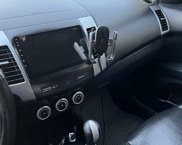 Сірий Сітроен С-Кроссер, об'ємом двигуна 2.2 л та пробігом 236 тис. км за 8700 $, фото 11 на Automoto.ua