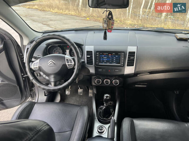 Серый Ситроен С-Кроссер, объемом двигателя 2.18 л и пробегом 256 тыс. км за 9400 $, фото 12 на Automoto.ua