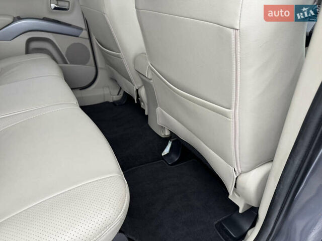 Сірий Сітроен С-Кроссер, об'ємом двигуна 2.2 л та пробігом 178 тис. км за 11200 $, фото 47 на Automoto.ua