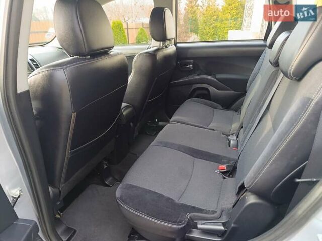 Серый Ситроен С-Кроссер, объемом двигателя 2.2 л и пробегом 219 тыс. км за 12250 $, фото 10 на Automoto.ua