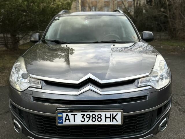 Серый Ситроен С-Кроссер, объемом двигателя 2.2 л и пробегом 250 тыс. км за 9700 $, фото 2 на Automoto.ua