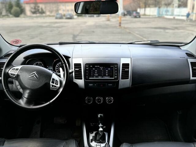 Серый Ситроен С-Кроссер, объемом двигателя 2.2 л и пробегом 250 тыс. км за 9700 $, фото 20 на Automoto.ua