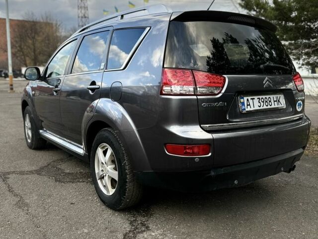 Серый Ситроен С-Кроссер, объемом двигателя 2.2 л и пробегом 250 тыс. км за 9700 $, фото 5 на Automoto.ua