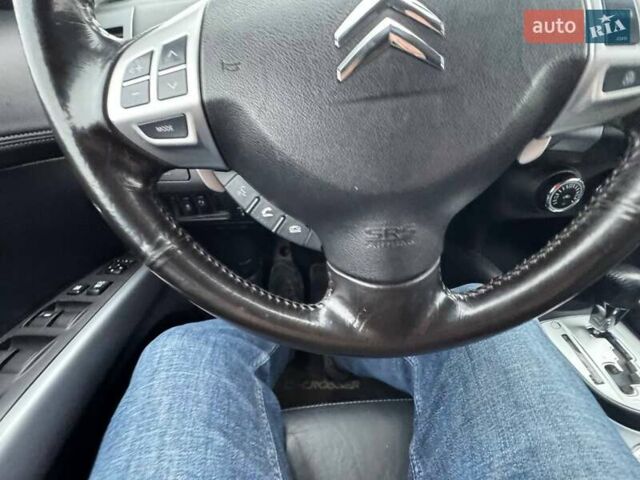 Сірий Сітроен С-Кроссер, об'ємом двигуна 2.4 л та пробігом 251 тис. км за 9499 $, фото 22 на Automoto.ua