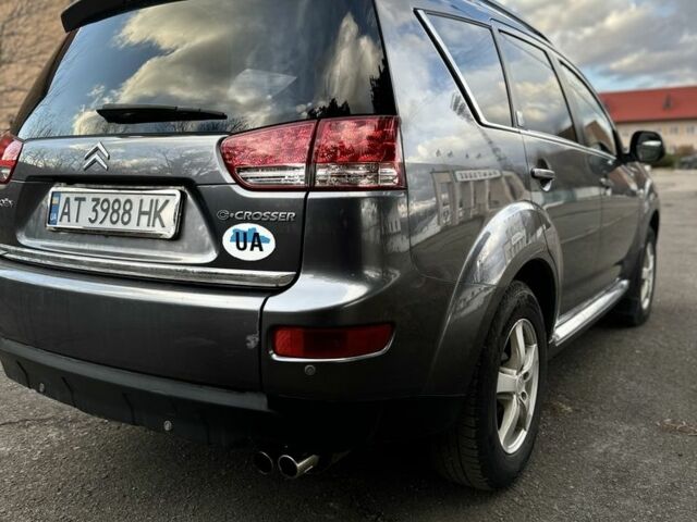 Серый Ситроен С-Кроссер, объемом двигателя 2.2 л и пробегом 250 тыс. км за 9700 $, фото 22 на Automoto.ua