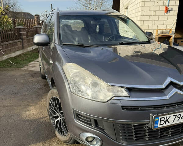 Серый Ситроен С-Кроссер, объемом двигателя 2.18 л и пробегом 217 тыс. км за 12800 $, фото 3 на Automoto.ua