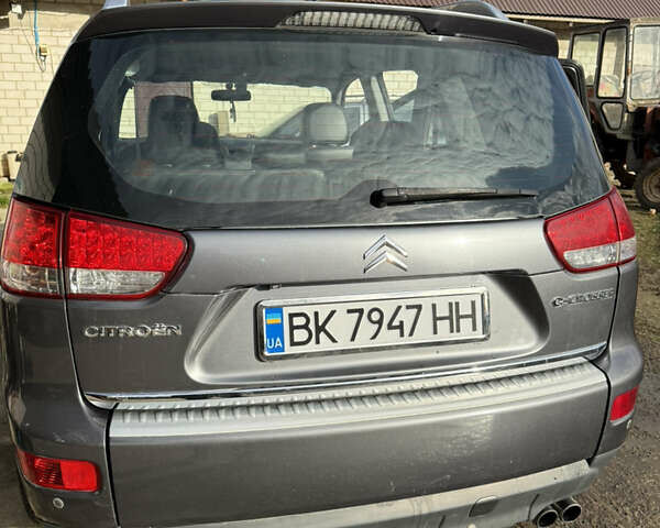 Серый Ситроен С-Кроссер, объемом двигателя 2.18 л и пробегом 217 тыс. км за 12800 $, фото 10 на Automoto.ua