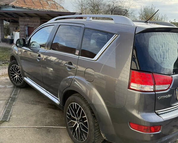 Серый Ситроен С-Кроссер, объемом двигателя 2.18 л и пробегом 217 тыс. км за 12800 $, фото 7 на Automoto.ua