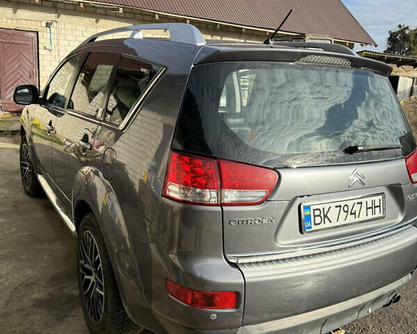 Серый Ситроен С-Кроссер, объемом двигателя 2.18 л и пробегом 217 тыс. км за 12800 $, фото 11 на Automoto.ua