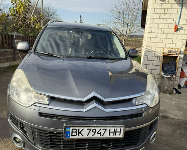 Серый Ситроен С-Кроссер, объемом двигателя 2.18 л и пробегом 217 тыс. км за 12800 $, фото 2 на Automoto.ua