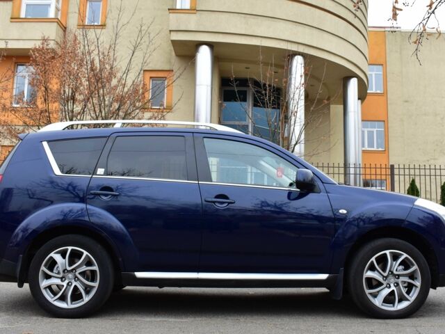 Синий Ситроен С-Кроссер, объемом двигателя 2.2 л и пробегом 156 тыс. км за 10300 $, фото 6 на Automoto.ua