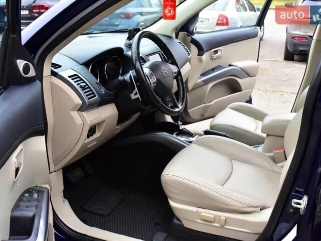 Синий Ситроен С-Кроссер, объемом двигателя 2.2 л и пробегом 158 тыс. км за 10300 $, фото 14 на Automoto.ua