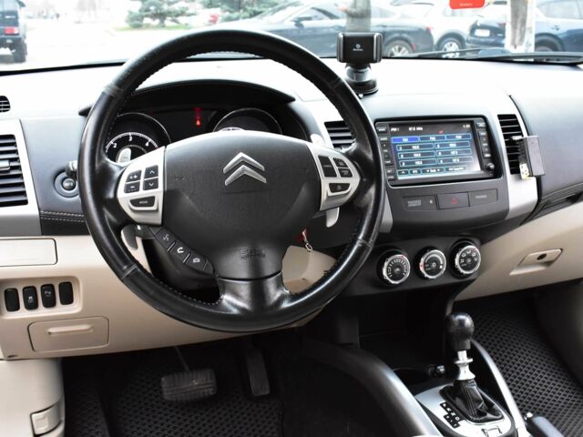 Синий Ситроен С-Кроссер, объемом двигателя 2.2 л и пробегом 156 тыс. км за 10300 $, фото 13 на Automoto.ua