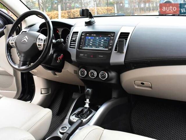 Синий Ситроен С-Кроссер, объемом двигателя 2.2 л и пробегом 158 тыс. км за 10300 $, фото 11 на Automoto.ua