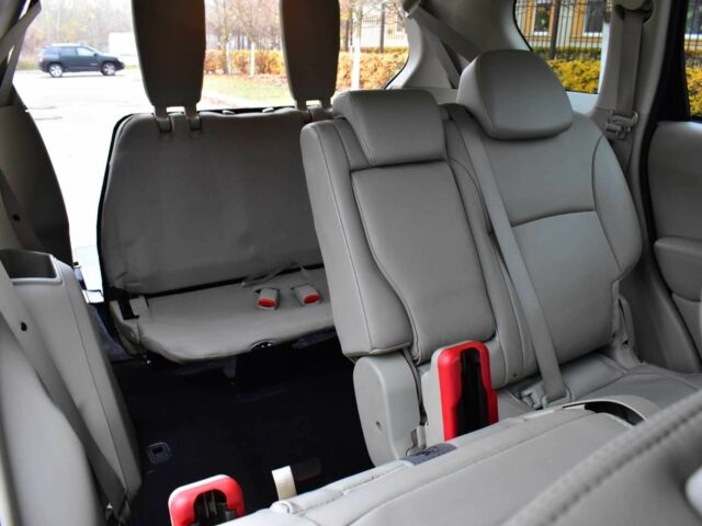 Синий Ситроен С-Кроссер, объемом двигателя 2.2 л и пробегом 156 тыс. км за 10300 $, фото 21 на Automoto.ua