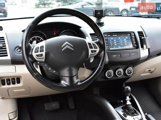 Синий Ситроен С-Кроссер, объемом двигателя 2.2 л и пробегом 158 тыс. км за 10300 $, фото 13 на Automoto.ua