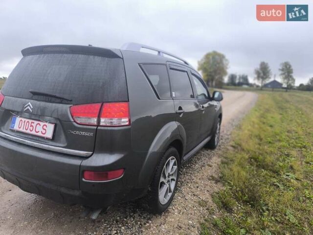 Зелений Сітроен С-Кроссер, об'ємом двигуна 2.2 л та пробігом 240 тис. км за 5600 $, фото 2 на Automoto.ua
