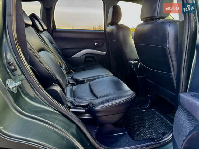 Зеленый Ситроен С-Кроссер, объемом двигателя 2.4 л и пробегом 210 тыс. км за 8700 $, фото 20 на Automoto.ua