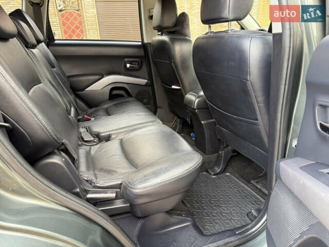 Зеленый Ситроен С-Кроссер, объемом двигателя 2.36 л и пробегом 228 тыс. км за 8299 $, фото 18 на Automoto.ua