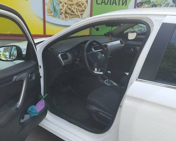 Белый Ситроен С-Элизе, объемом двигателя 1.59 л и пробегом 193 тыс. км за 7800 $, фото 11 на Automoto.ua