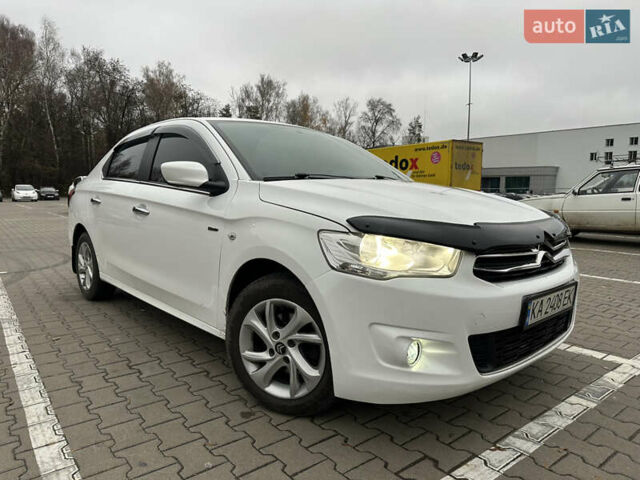 Белый Ситроен С-Элизе, объемом двигателя 1.59 л и пробегом 260 тыс. км за 6800 $, фото 2 на Automoto.ua