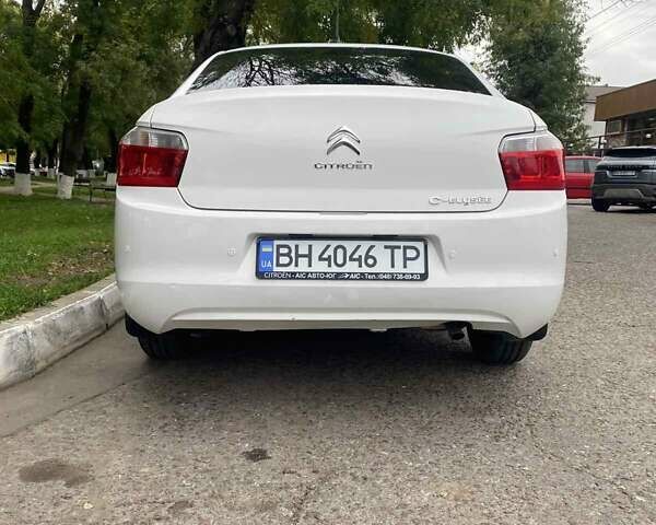 Белый Ситроен С-Элизе, объемом двигателя 1.2 л и пробегом 27 тыс. км за 7900 $, фото 15 на Automoto.ua
