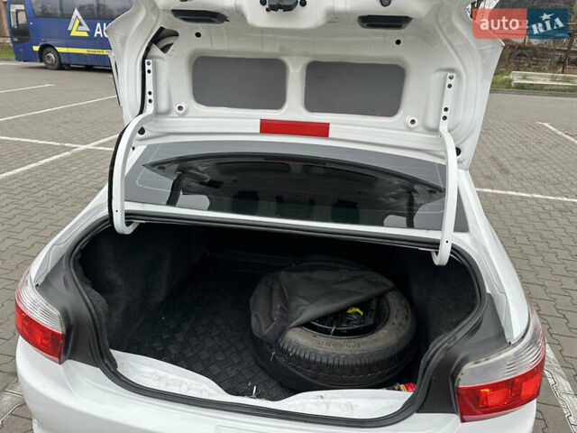 Білий Сітроен С-Елізє, об'ємом двигуна 1.59 л та пробігом 134 тис. км за 6900 $, фото 11 на Automoto.ua