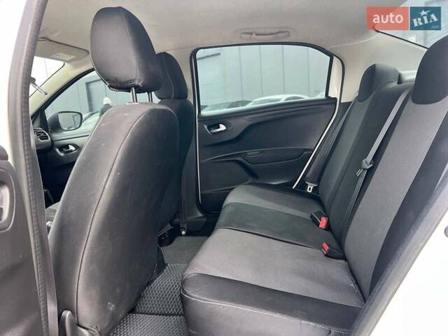 Білий Сітроен С-Елізє, об'ємом двигуна 1.2 л та пробігом 115 тис. км за 5290 $, фото 31 на Automoto.ua