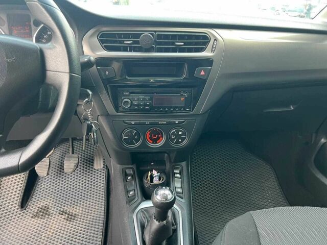 Сітроен С-Елізє 2013 у Львові на Automoto.ua Білий Сітроен С-Елізє, об'ємом двигуна 1.2 л та пробігом 115 тис. км за 5290 $, фото 23 на Automoto.ua