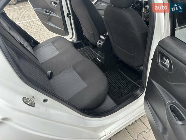 Білий Сітроен С-Елізє, об'ємом двигуна 1.59 л та пробігом 134 тис. км за 6900 $, фото 7 на Automoto.ua