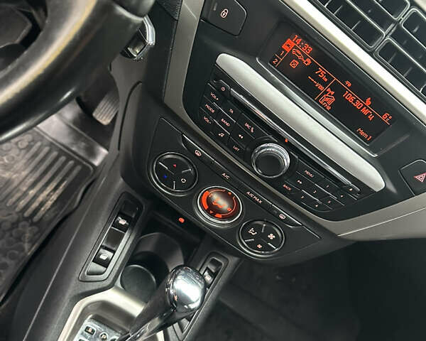 Білий Сітроен С-Елізє, об'ємом двигуна 1.59 л та пробігом 134 тис. км за 6900 $, фото 6 на Automoto.ua