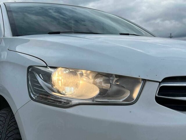 Сітроен С-Елізє 2013 у Львові на Automoto.ua Білий Сітроен С-Елізє, об'ємом двигуна 1.2 л та пробігом 115 тис. км за 5290 $, фото 13 на Automoto.ua