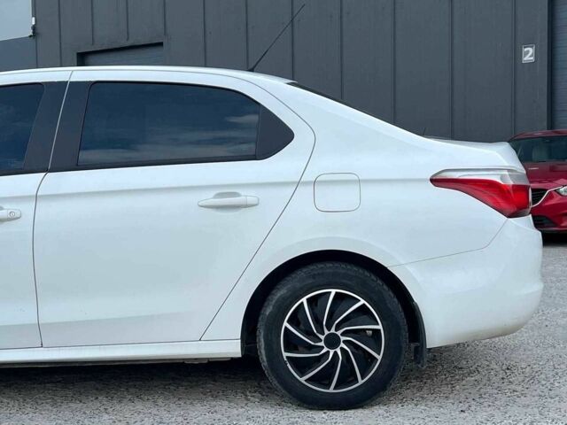 Сітроен С-Елізє 2013 у Львові на Automoto.ua Білий Сітроен С-Елізє, об'ємом двигуна 1.2 л та пробігом 115 тис. км за 5290 $, фото 4 на Automoto.ua