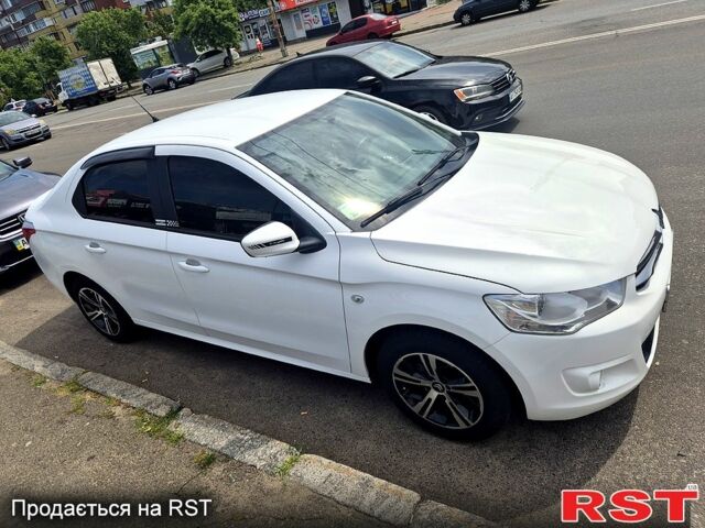 Сітроен С-Елізє 2013 у Києві на Automoto.ua Білий Сітроен С-Елізє, об'ємом двигуна 1.6 л та пробігом 165 тис. км за 7200 $, фото 2 на Automoto.ua