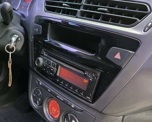 Білий Сітроен С-Елізє, об'ємом двигуна 1.56 л та пробігом 198 тис. км за 5950 $, фото 4 на Automoto.ua