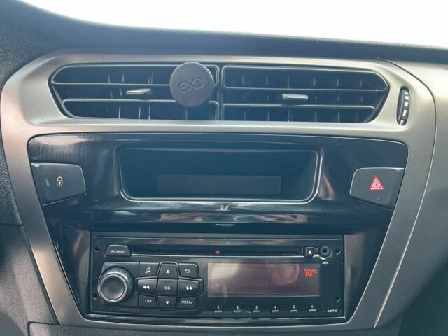 Білий Сітроен С-Елізє, об'ємом двигуна 1.2 л та пробігом 115 тис. км за 5290 $, фото 24 на Automoto.ua