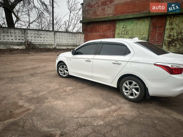 Білий Сітроен С-Елізє, об'ємом двигуна 1.59 л та пробігом 135 тис. км за 6800 $, фото 6 на Automoto.ua