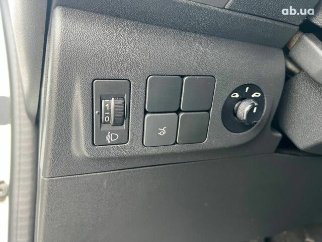 Білий Сітроен С-Елізє, об'ємом двигуна 1.2 л та пробігом 115 тис. км за 5290 $, фото 19 на Automoto.ua