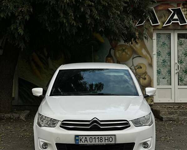 Білий Сітроен С-Елізє, об'ємом двигуна 1.2 л та пробігом 163 тис. км за 4350 $, фото 6 на Automoto.ua