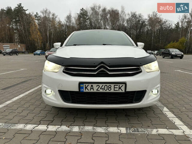 Белый Ситроен С-Элизе, объемом двигателя 1.59 л и пробегом 260 тыс. км за 6800 $, фото 1 на Automoto.ua