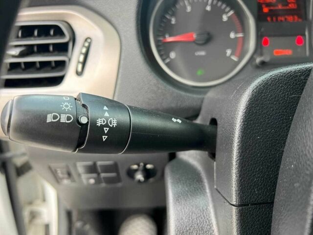 Сітроен С-Елізє 2013 у Львові на Automoto.ua Білий Сітроен С-Елізє, об'ємом двигуна 1.2 л та пробігом 115 тис. км за 5290 $, фото 22 на Automoto.ua