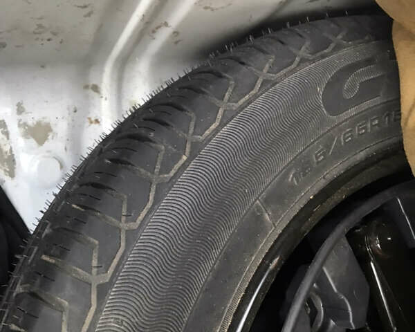 Белый Ситроен С-Элизе, объемом двигателя 1.2 л и пробегом 154 тыс. км за 5500 $, фото 22 на Automoto.ua