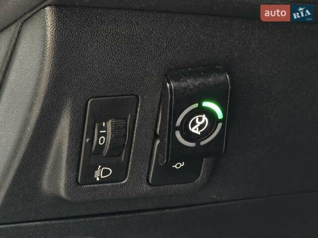 Белый Ситроен С-Элизе, объемом двигателя 1.2 л и пробегом 220 тыс. км за 5600 $, фото 32 на Automoto.ua