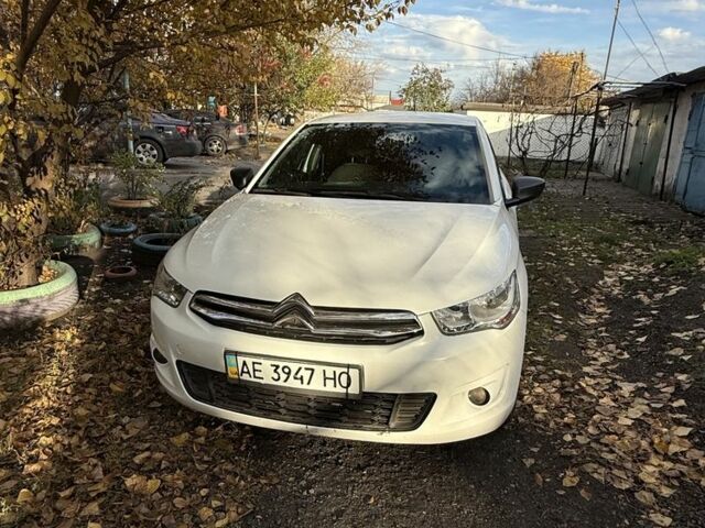 Белый Ситроен С-Элизе, объемом двигателя 1.2 л и пробегом 119 тыс. км за 7000 $, фото 7 на Automoto.ua