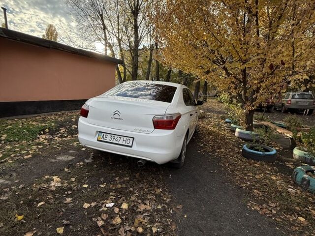 Белый Ситроен С-Элизе, объемом двигателя 1.2 л и пробегом 119 тыс. км за 7000 $, фото 6 на Automoto.ua