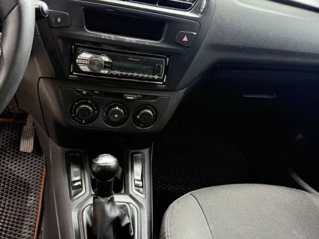 Білий Сітроен С-Елізє, об'ємом двигуна 1.2 л та пробігом 136 тис. км за 5000 $, фото 6 на Automoto.ua